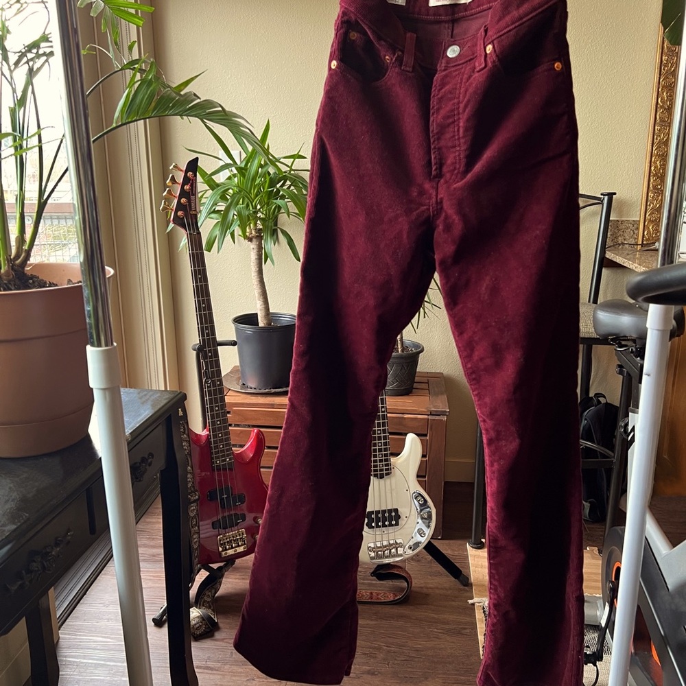 Size 25 but runs large more like 26
